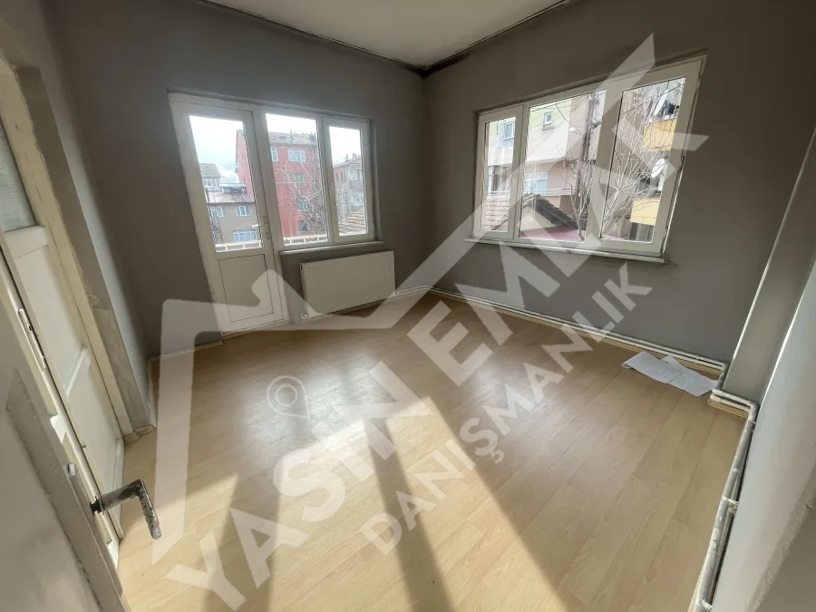 AVM'YE , OKULA ÇARŞIYA YÜRÜME MESAFESİNDE KİRALIK 3+1 - Fotoğraf 1