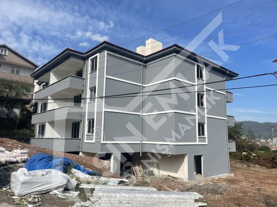 YASİN EMLAK’TAN GENİŞ m2 SATILIK 1+1 - Fotoğraf 1