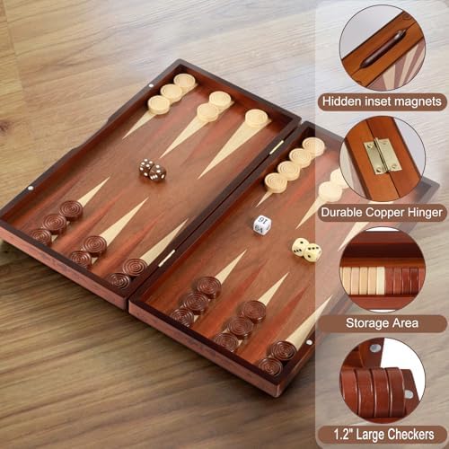 Vue 7 de Ensemble De Backgammon En