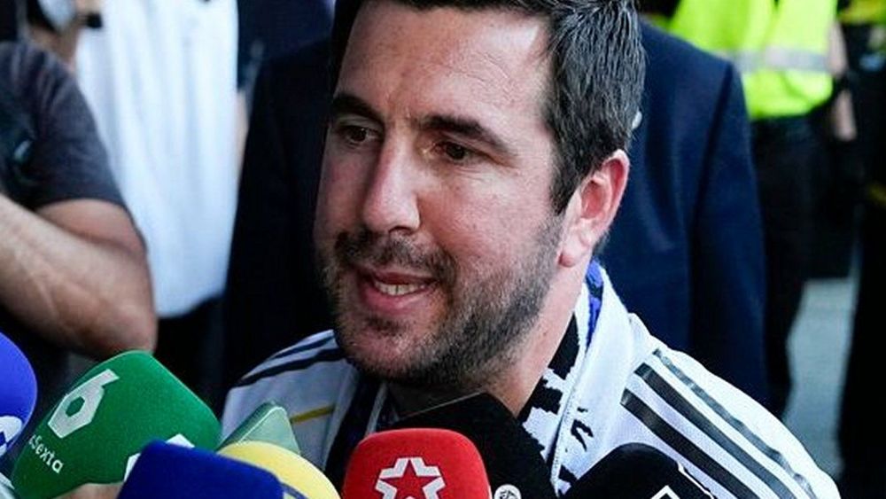 Riquelme eist twee sterspelers in uitdaging aan Real Madrid-president Florentino