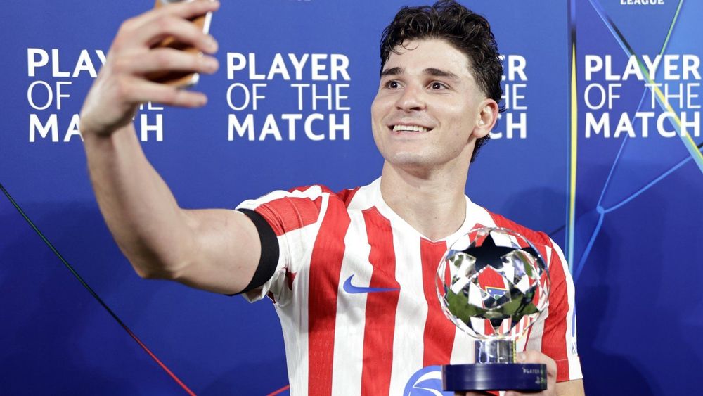 Alvarez rejects Atletico contract offer as Barcelona, PSG and £120m fee set scene for summer saga
