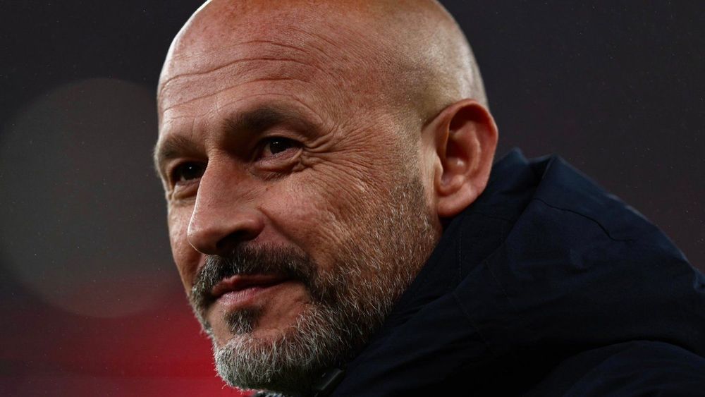 Italiano deixa o Bologna para buscar cargo no Napoli enquanto o carrossel da Serie A acelera