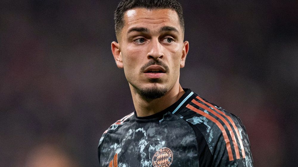 Ibrahimovic eyes Bayern first-team shot with Premier League clubs queuing for loan