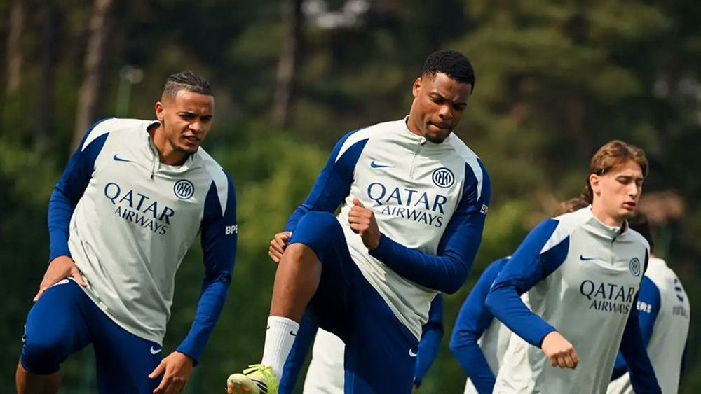 Liverpool propose Dumfries swap in Curtis Jones talks as right-back interest continues