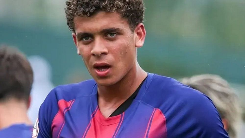 Barcelona assina com o atacante egípcio de teen World Cup em um acordo de €1,5 milhão