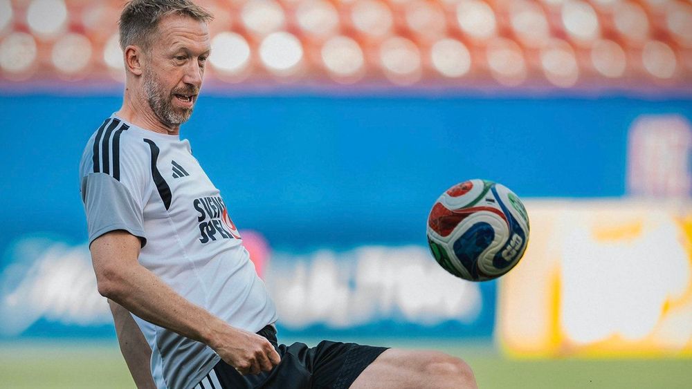 Potter hails Lindelöf as Sweden's irreplaceable captain ahead of World Cup