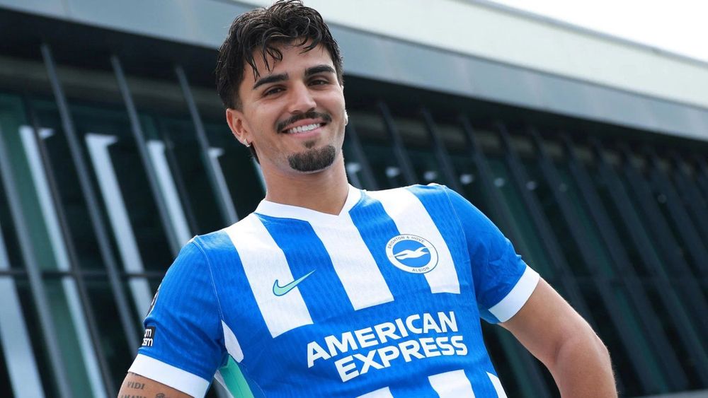Il Brighton firma Pascal Struijk dal Leeds in un affare da 20 milioni di sterline