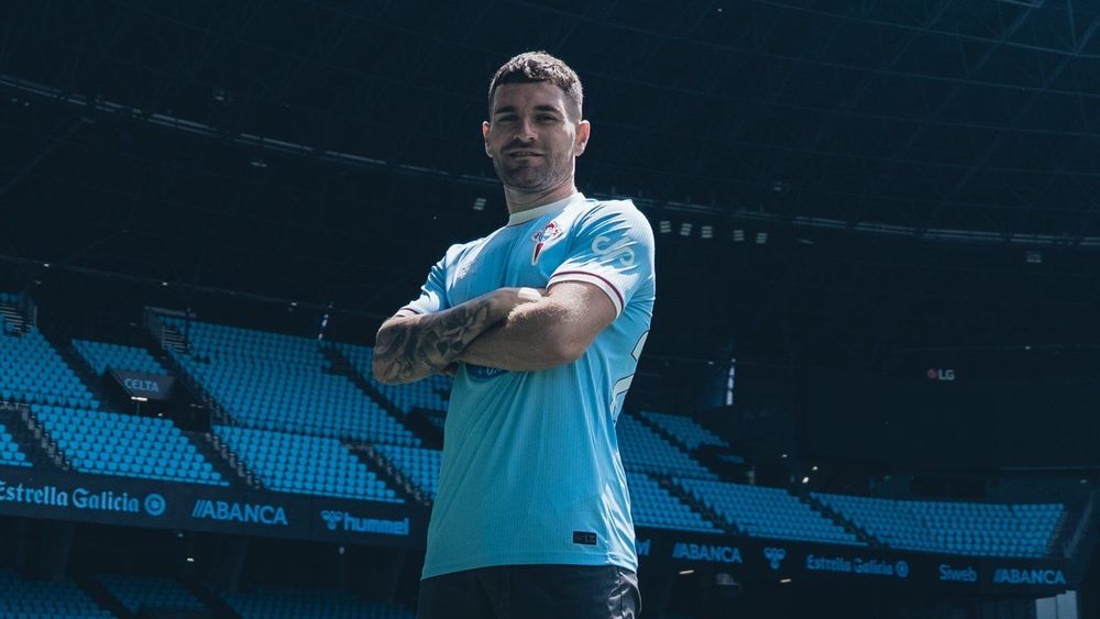Les deux stars émus alors que le Celta Vigo fait ses adieux à Mingueza et Javi Galan rentre chez lui