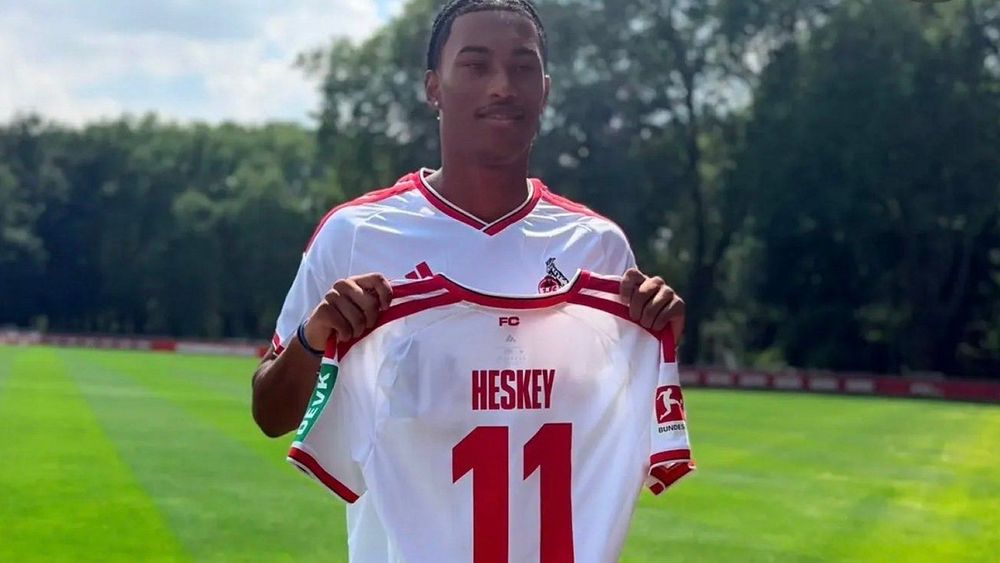 Cologne sign Manchester City striker Heskey in £8m deal