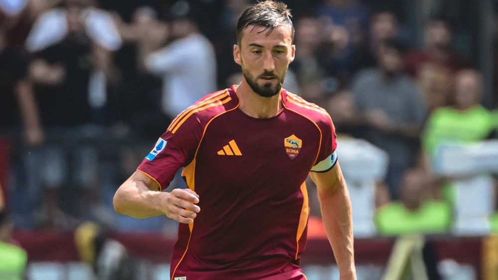 Roma tie down Mancini and captain Cristante to new deals