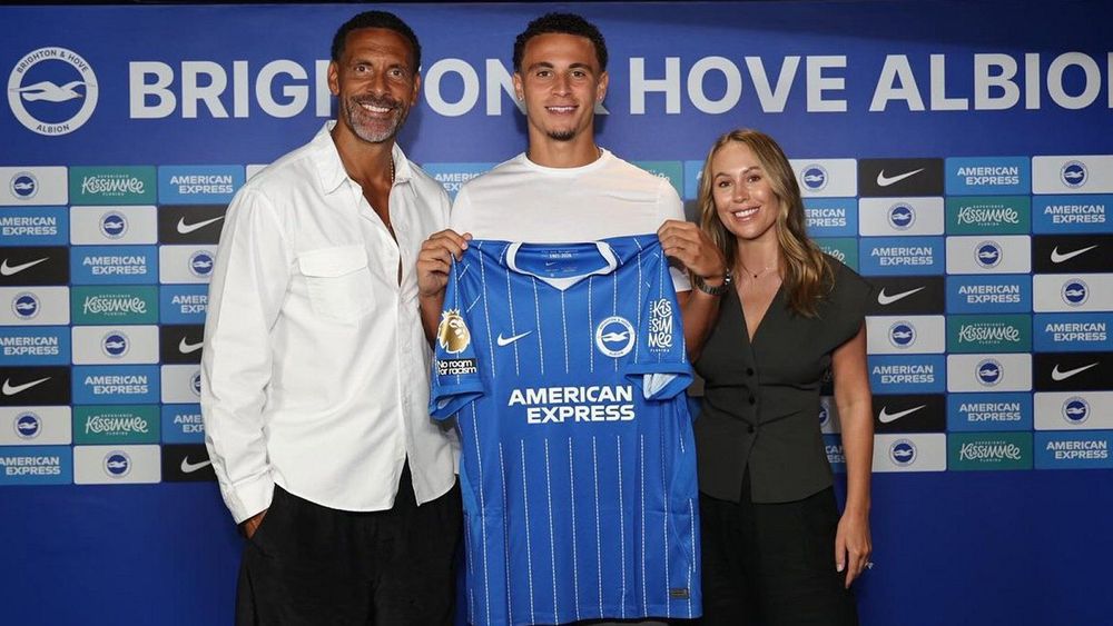 Der Sohn von Rio Ferdinand, Tate, unterschreibt seinen ersten Profivertrag bei Brighton