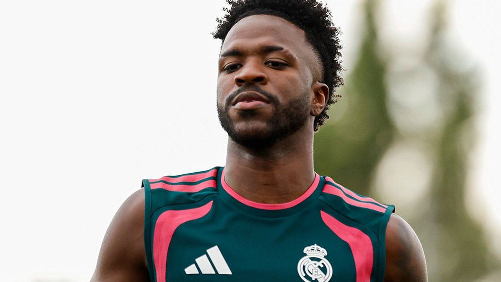 فينيسيوس جونيور يكتب رسالة على إنستغرام ويستعيد صورة ريال مدريد بعد التجديد