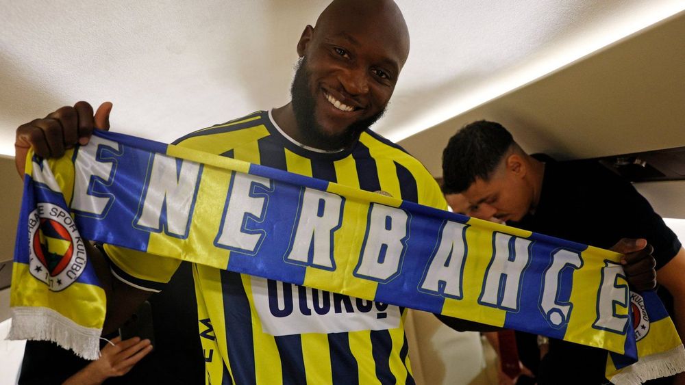 Lukaku vollzieht Wechsel zu Fenerbahce, während sein Aufenthalt bei Napoli endet