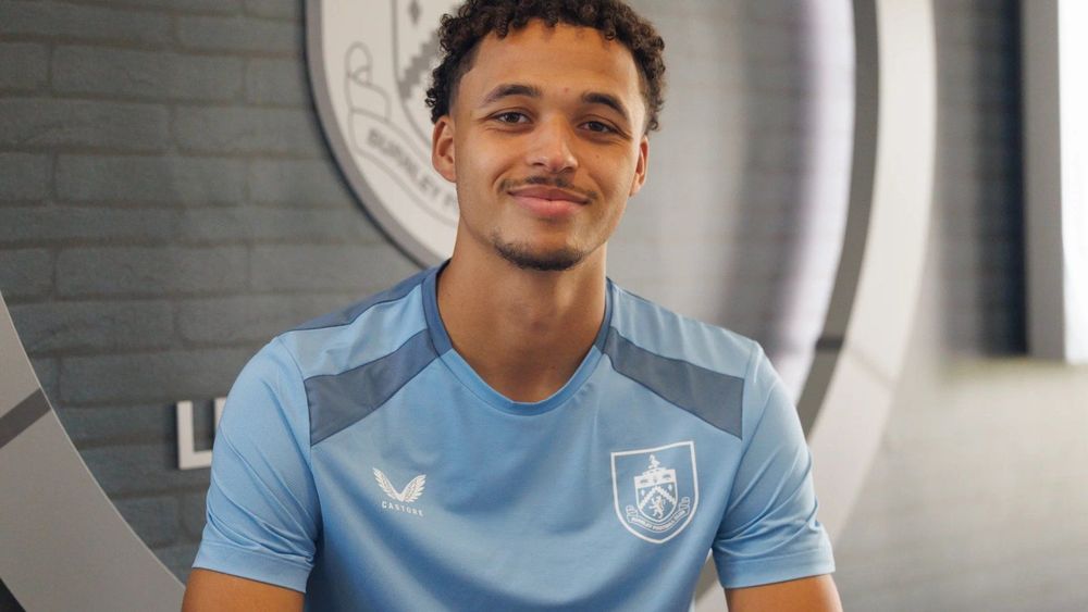Man City envoie Max Alleyne à Burnley, Finley Burns à Wigan