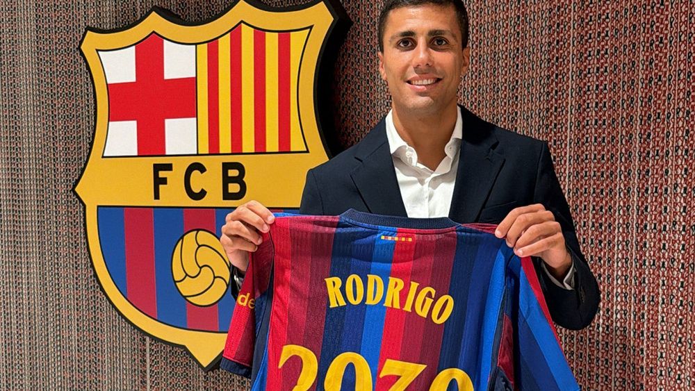 Rodri voltooit transfer naar Barcelona en prijst "nieuwe fase