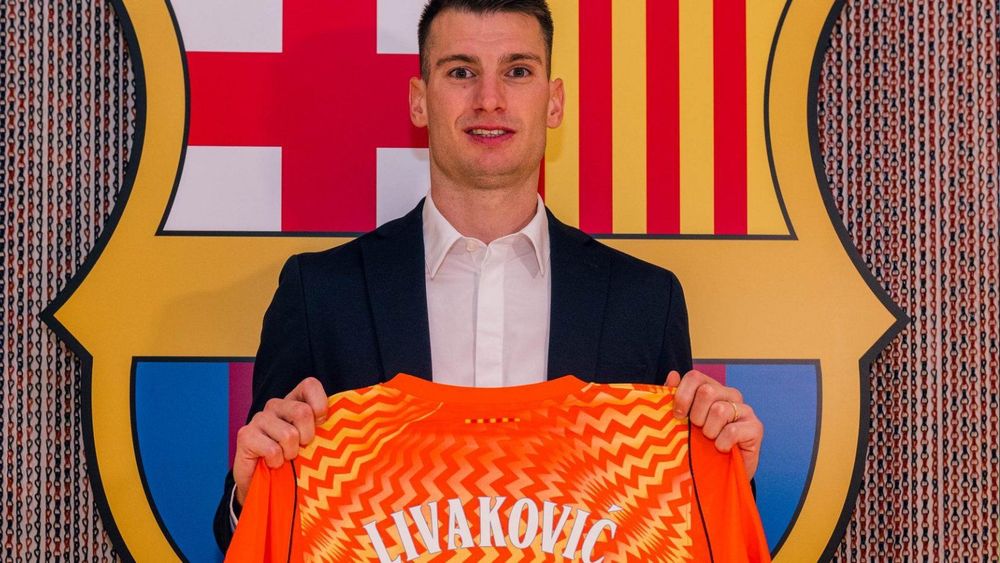 Barcelona officially confirm signing of Dominik Livakovic