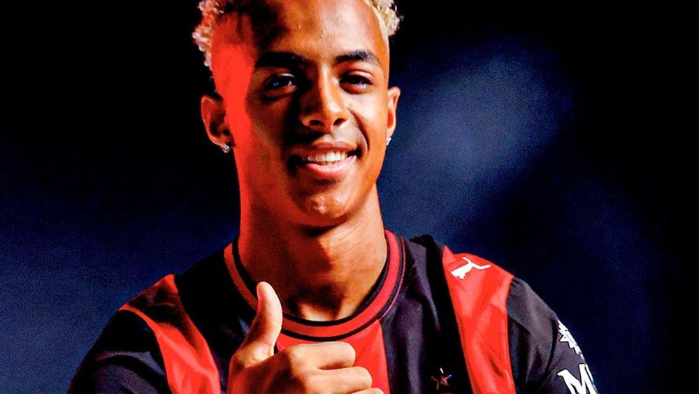 Hutchinson onthult dat doelpunt voor Man United AC Milan-transfer heeft opgeleverd