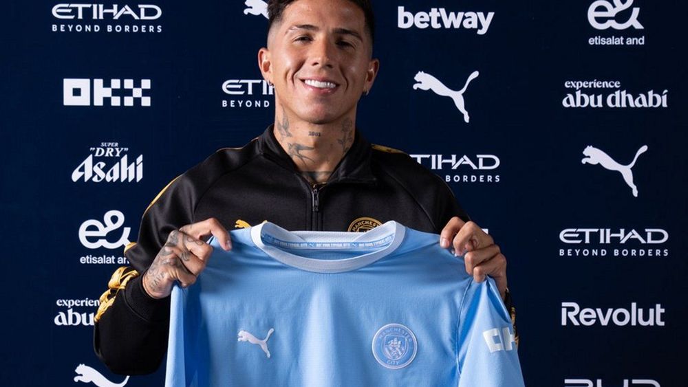 Man City sign Enzo Fernandez in £125m record transfer