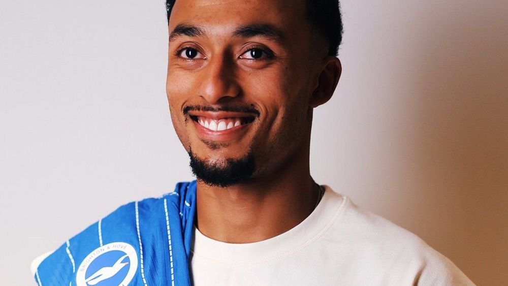 Femi Azeez voltooit deadline-day transfer naar Brighton