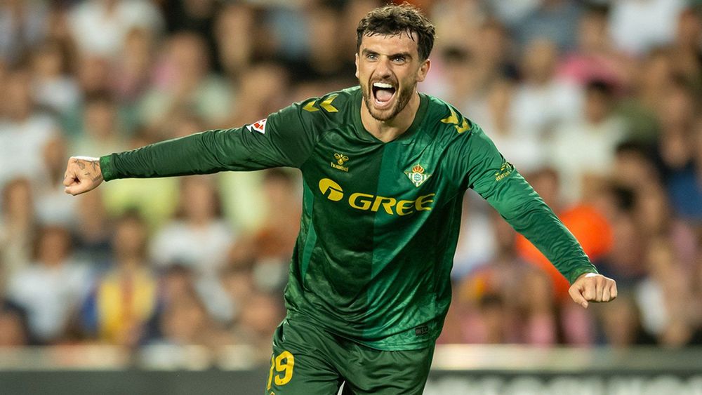 Troy Parrott spiega la scelta del Betis dopo il trasferimento all'AZ Alkmaar