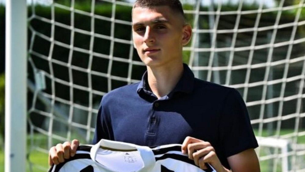 La Juventus signe le teenager serbe Lacmanovic, proche d'un retour de Neto