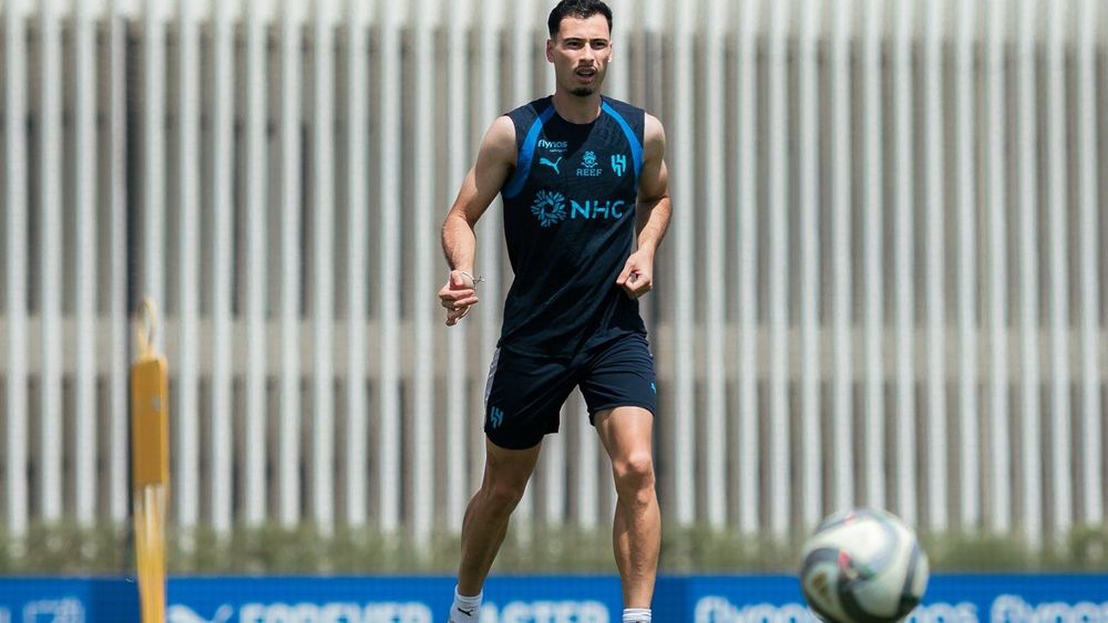 Ex-Arsenal ster Martinelli wees Europese aanbiedingen af voor Al-Hilal transfer