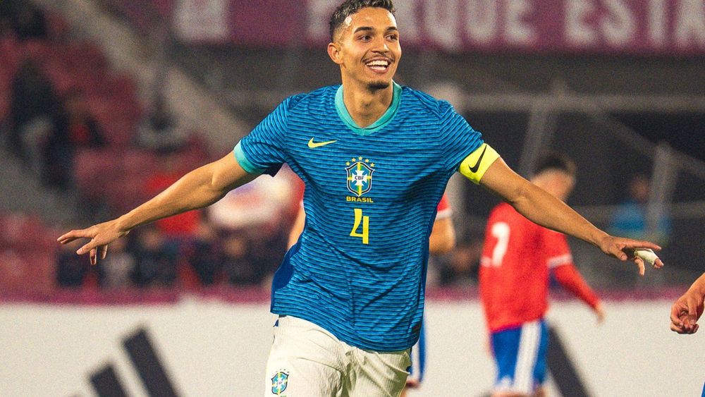 Wie Athletico Paranaenses Arthur Dias vom Stürmer zum für Brasilien eingesetzten Verteidiger wurde