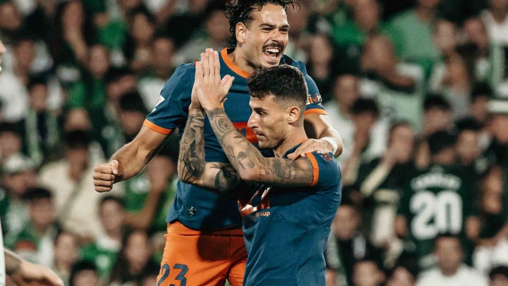 Kiat demande à Peter Lim de retarder la vente de Valence