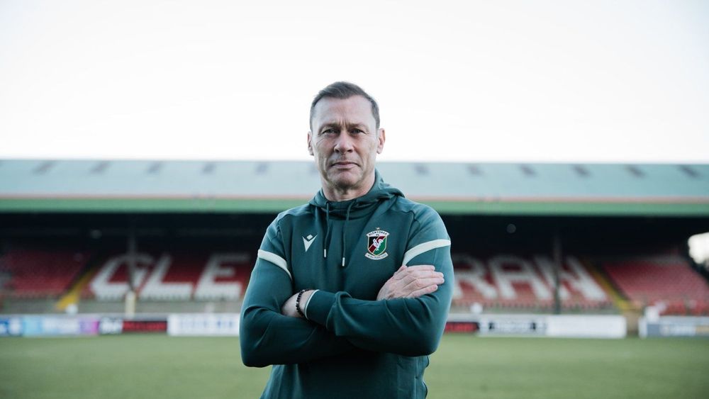 Glentoran nomme l'ancien grand d'Everton Duncan Ferguson comme nouvel entraîneur