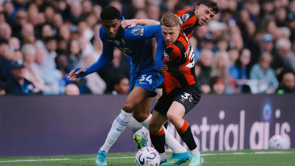 Man United made approach for Chelsea defender Acheampong