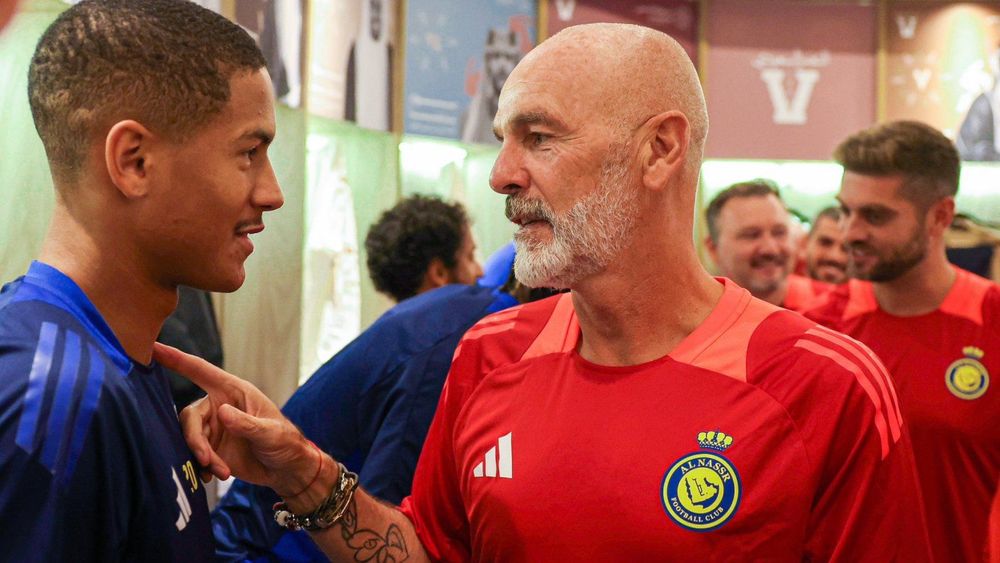 Stefano Pioli aperçu à Naples au milieu des spéculations sur Napoli