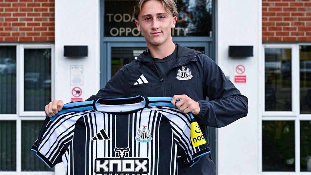 Newcastle winger Alfie Seldon signs first professional contract