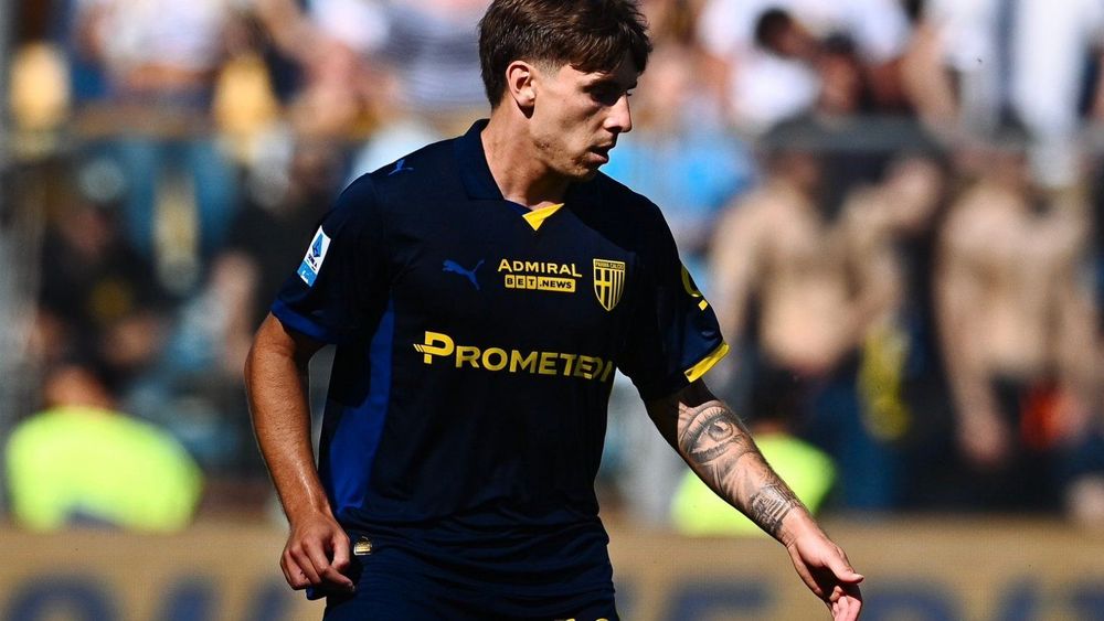 Parma setzt Frist im November für Vertragsgespräche mit Adrian Bernabè