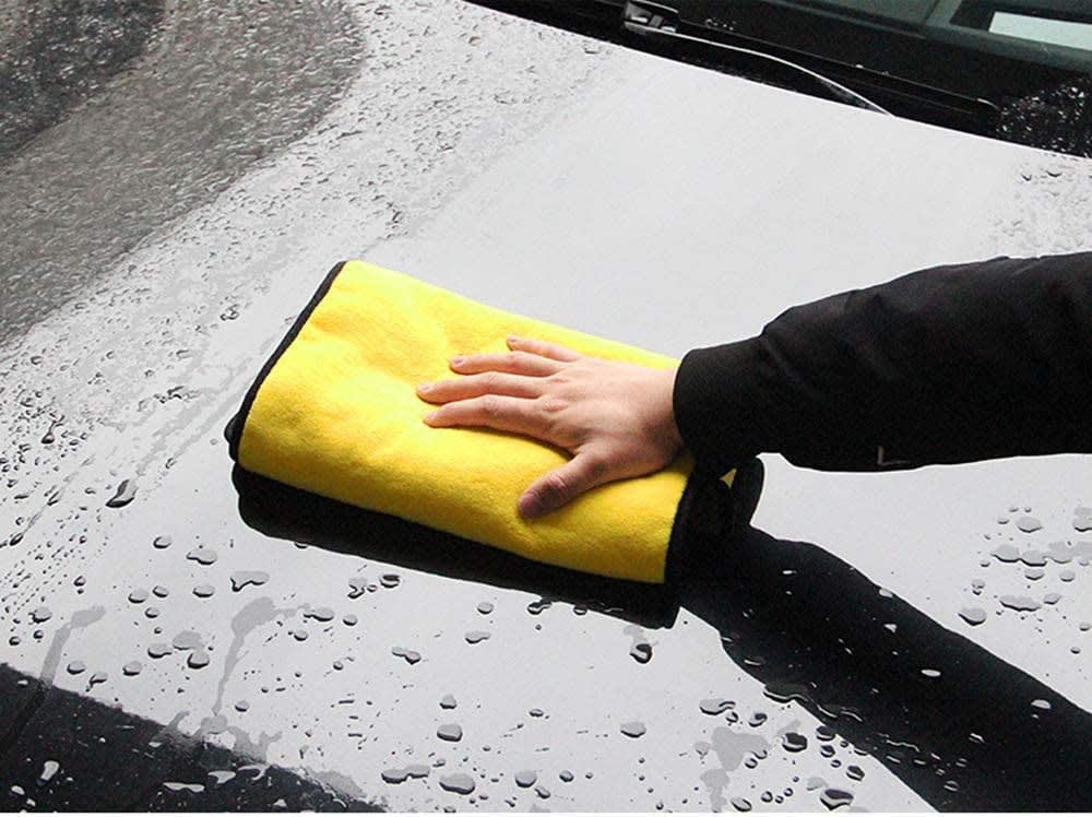 Microfiber Cleaning Cloth 40 cm x 40 cm, Dual-Sided Yellow and Grey Microfiber Towel 800 GSM with Hanging Loop for Car, Glass and Household Surface Cleaning (Pack of 4) image 2
