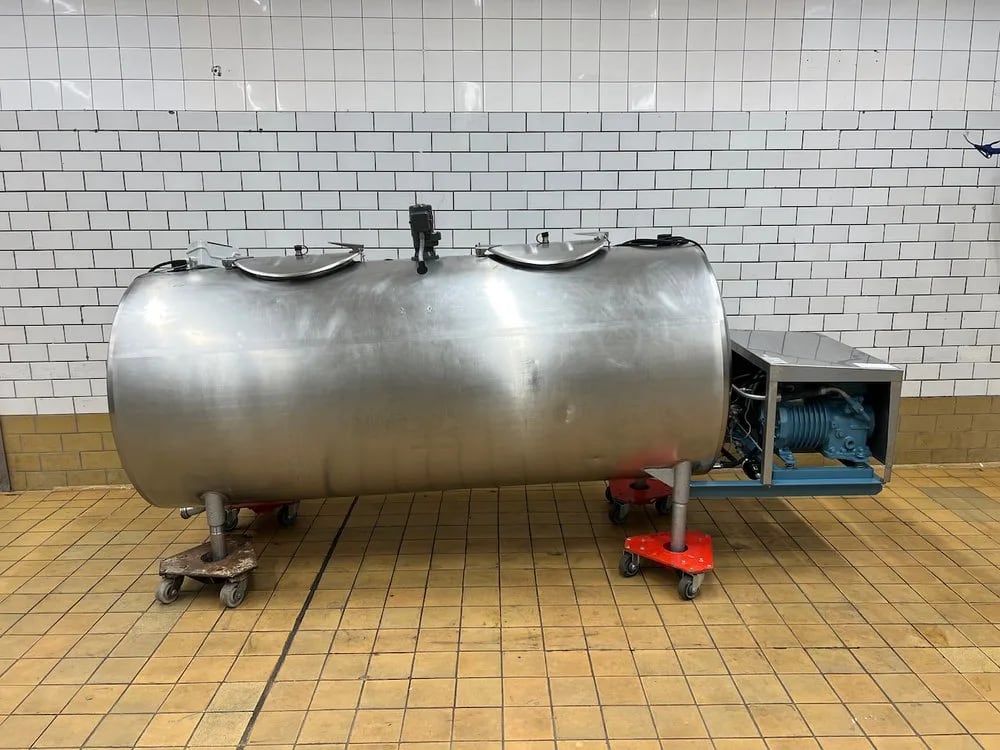 Milk tank