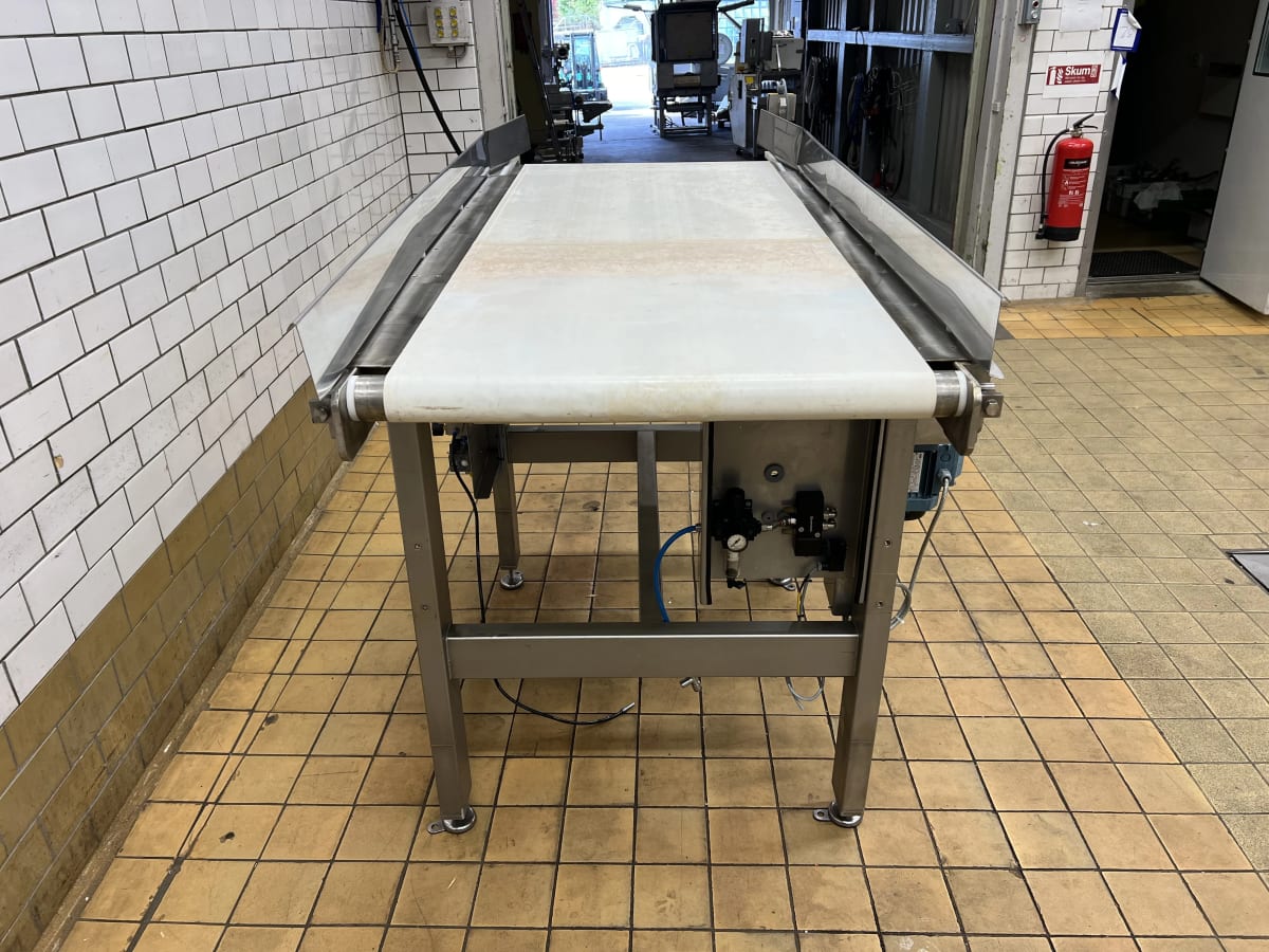 SHUTTLE CONVEYOR