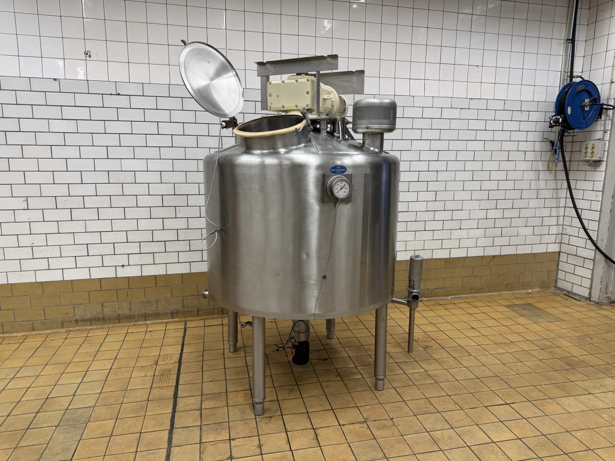 Cuve sous pression à double enveloppe