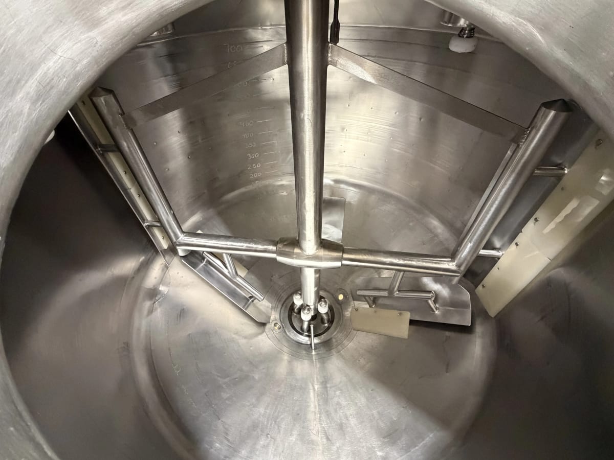 Cuve sous pression à double enveloppe