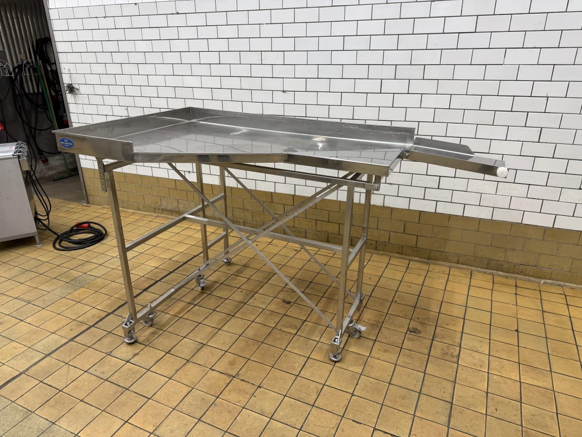 SAUSAGE TABLE