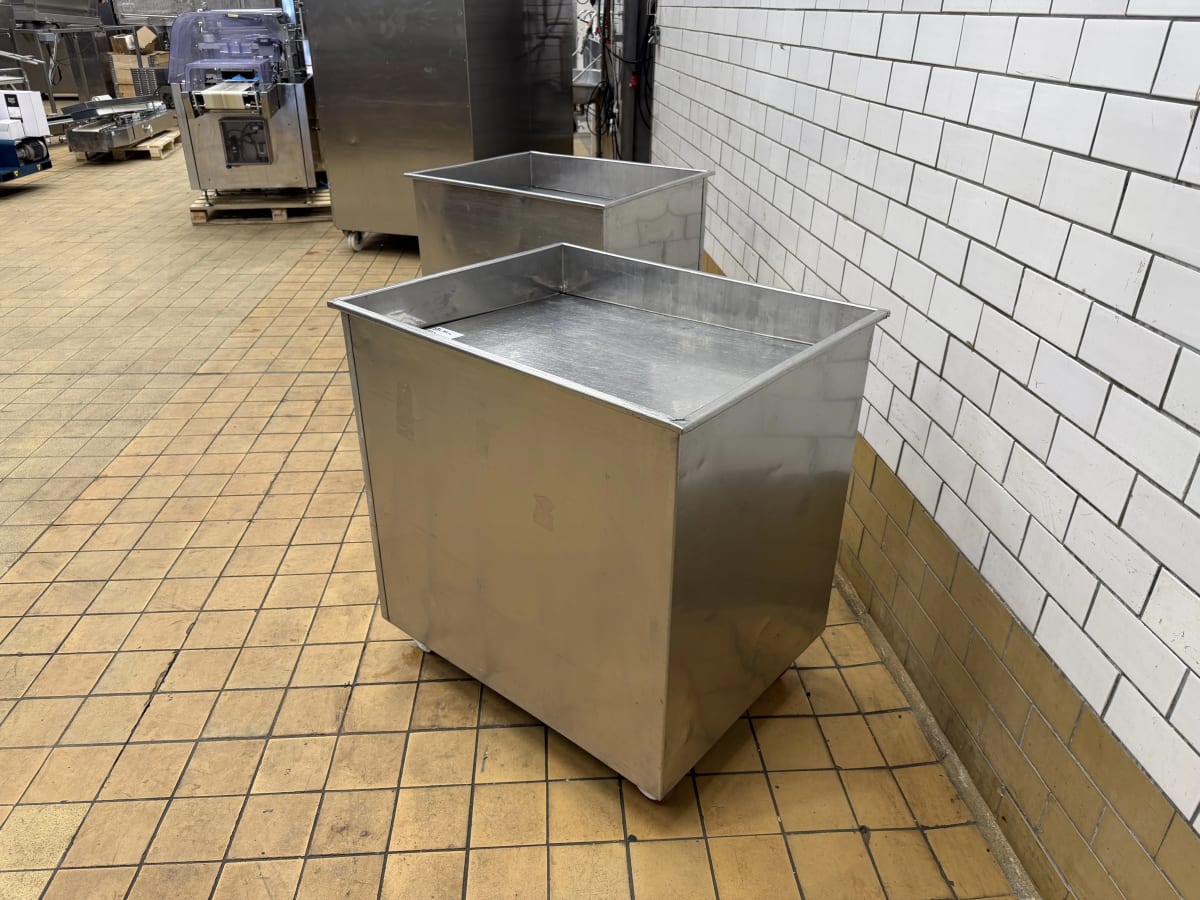 LEVEL TROLLEYS