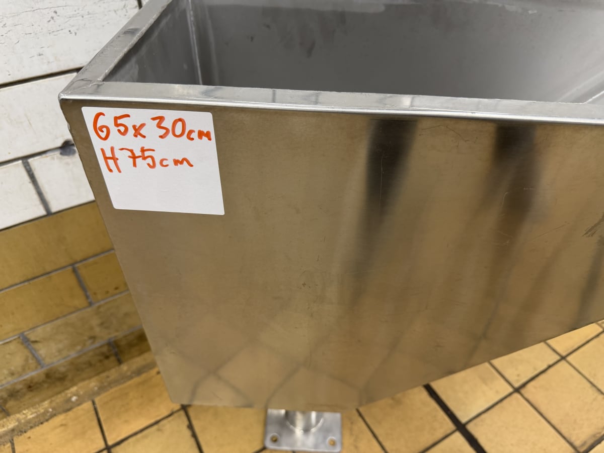 STERILISATION BUCKET