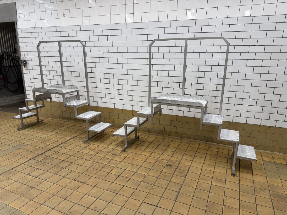 2x PLATFORMS
