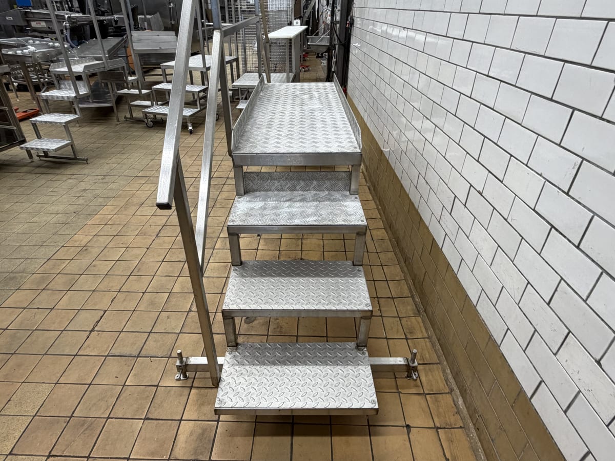 PLATFORM
