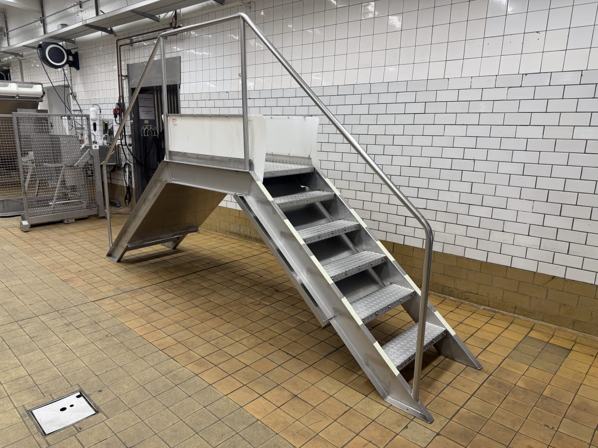 PLATFORM