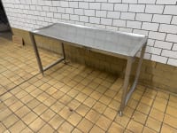 STAINLESS STEEL TABLE