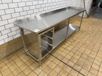 STAINLESS STEEL TABLE
