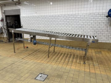 ROLLER CONVEYOR