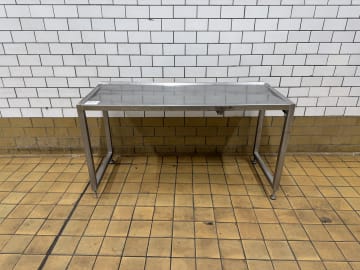STAINLESS STEEL TABLE