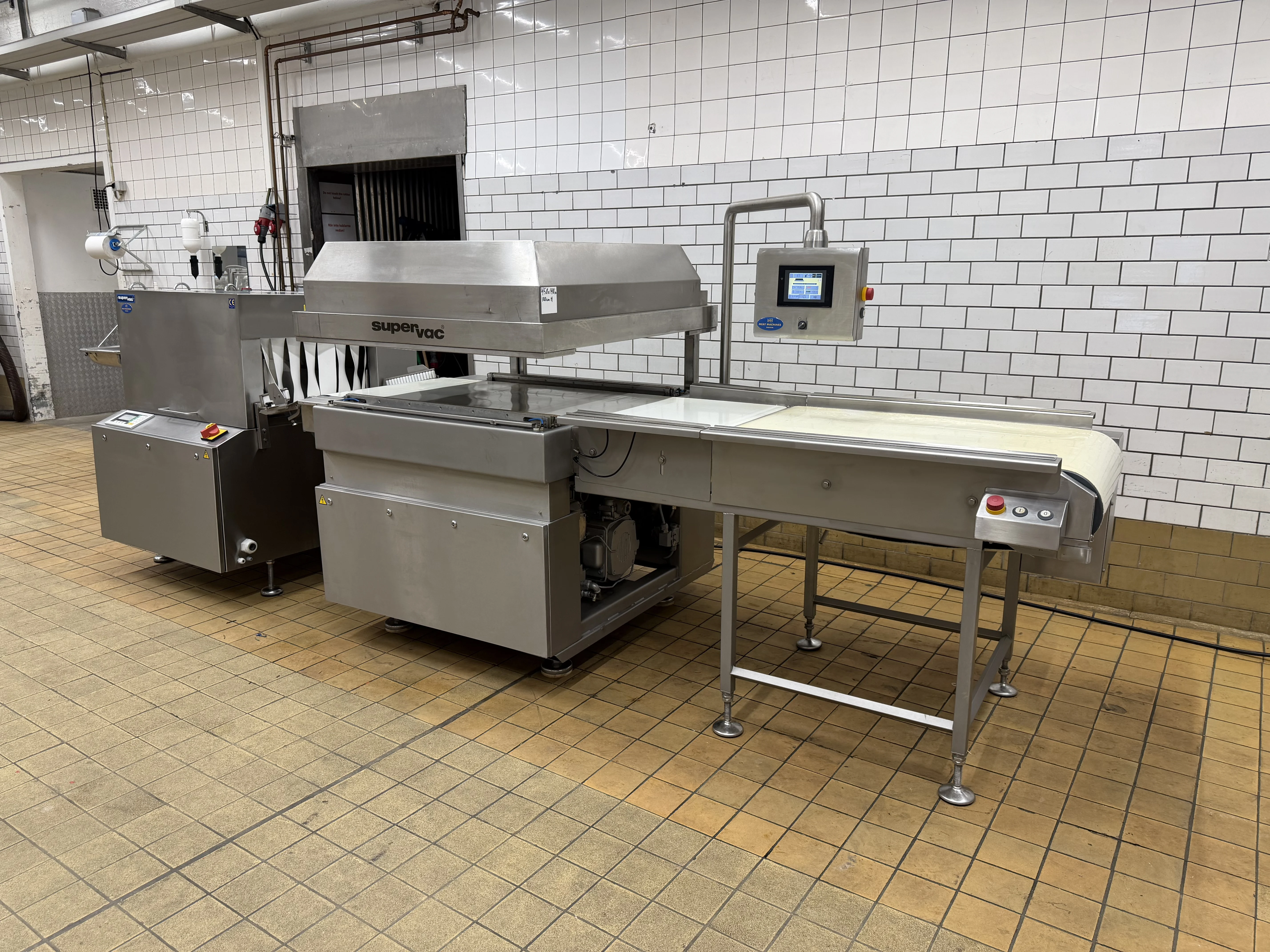 SUPERVAC GK 612B + SUPERVAC AT8.E | Meat Machines