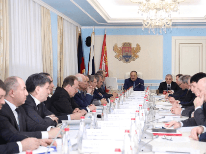 Глава РД Сергей Меликов провёл совещание по основным направлениям развития Махачкалы в 2023 году